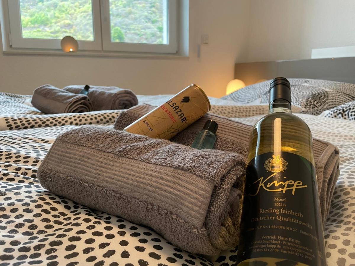 Moselpromenade Moselufer, Panorama & Burg Blick, Netflix, Balkon Apartment *